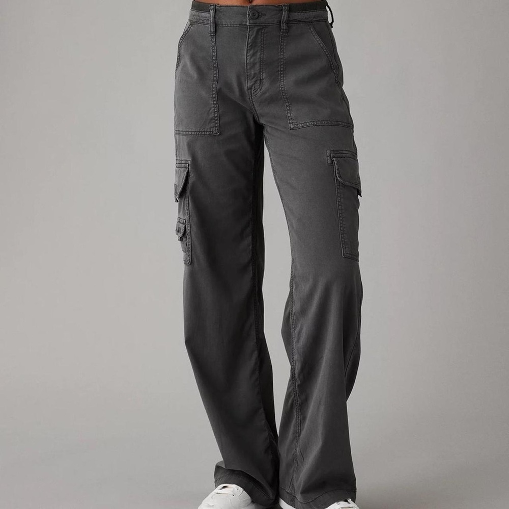 AE Dreamy Drape Stretch Cargo Super High-Waisted Baggy Wide-Leg Pant